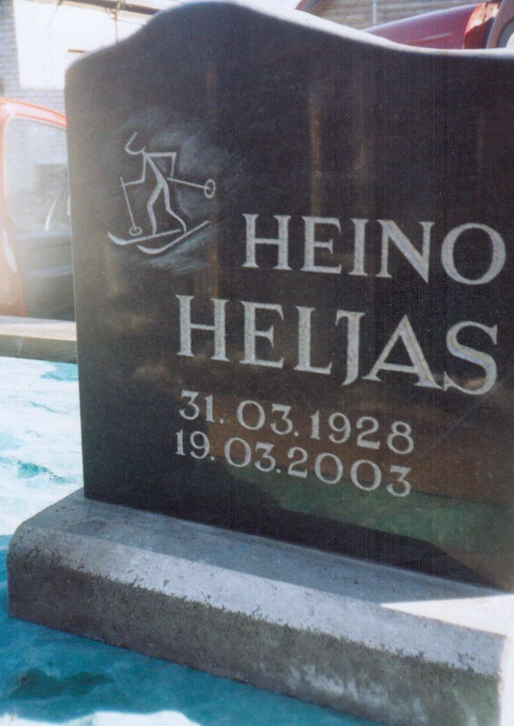 Antiik stiilis hauaplaat 18