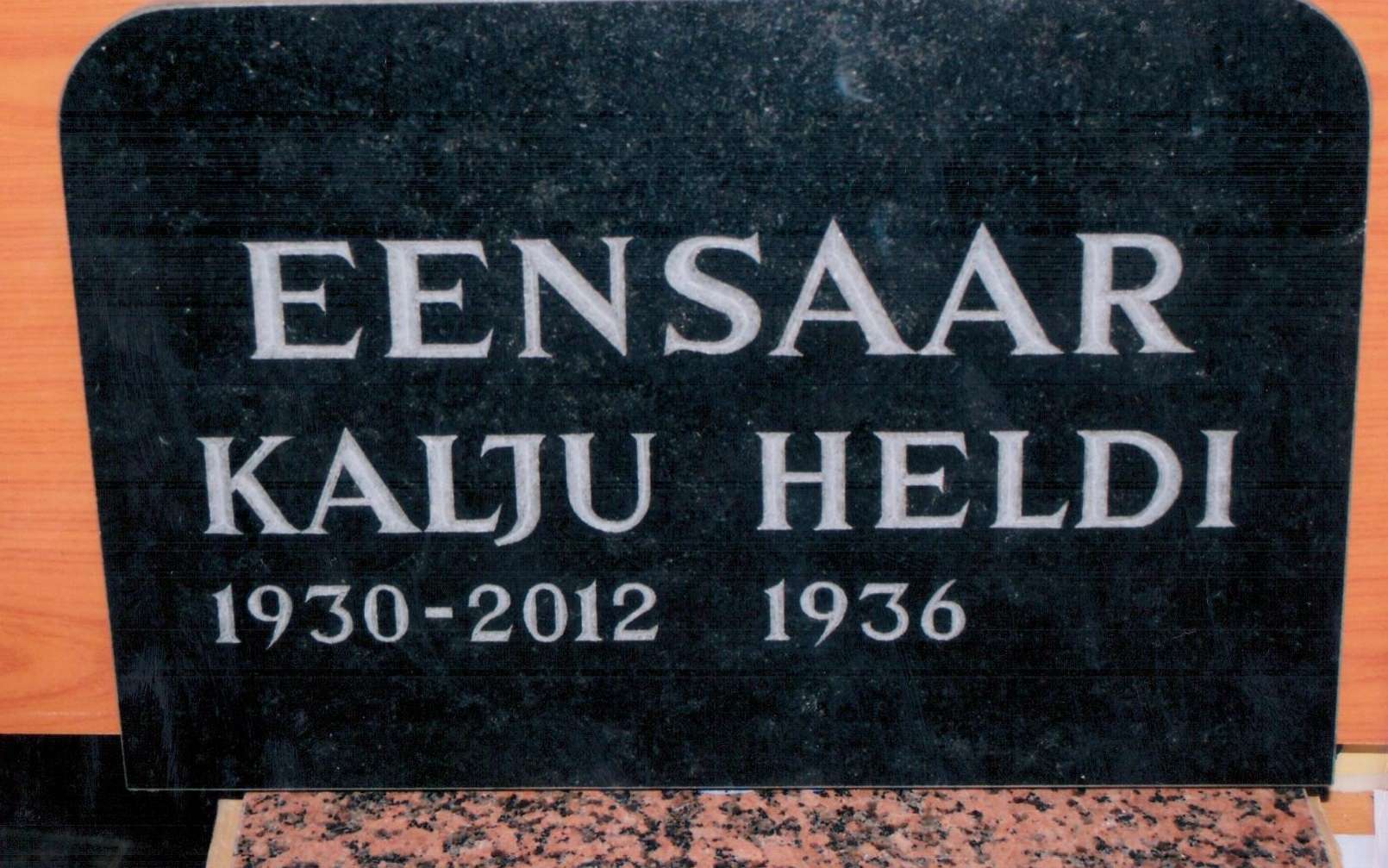 Antiik stiilis hauaplaat 34
